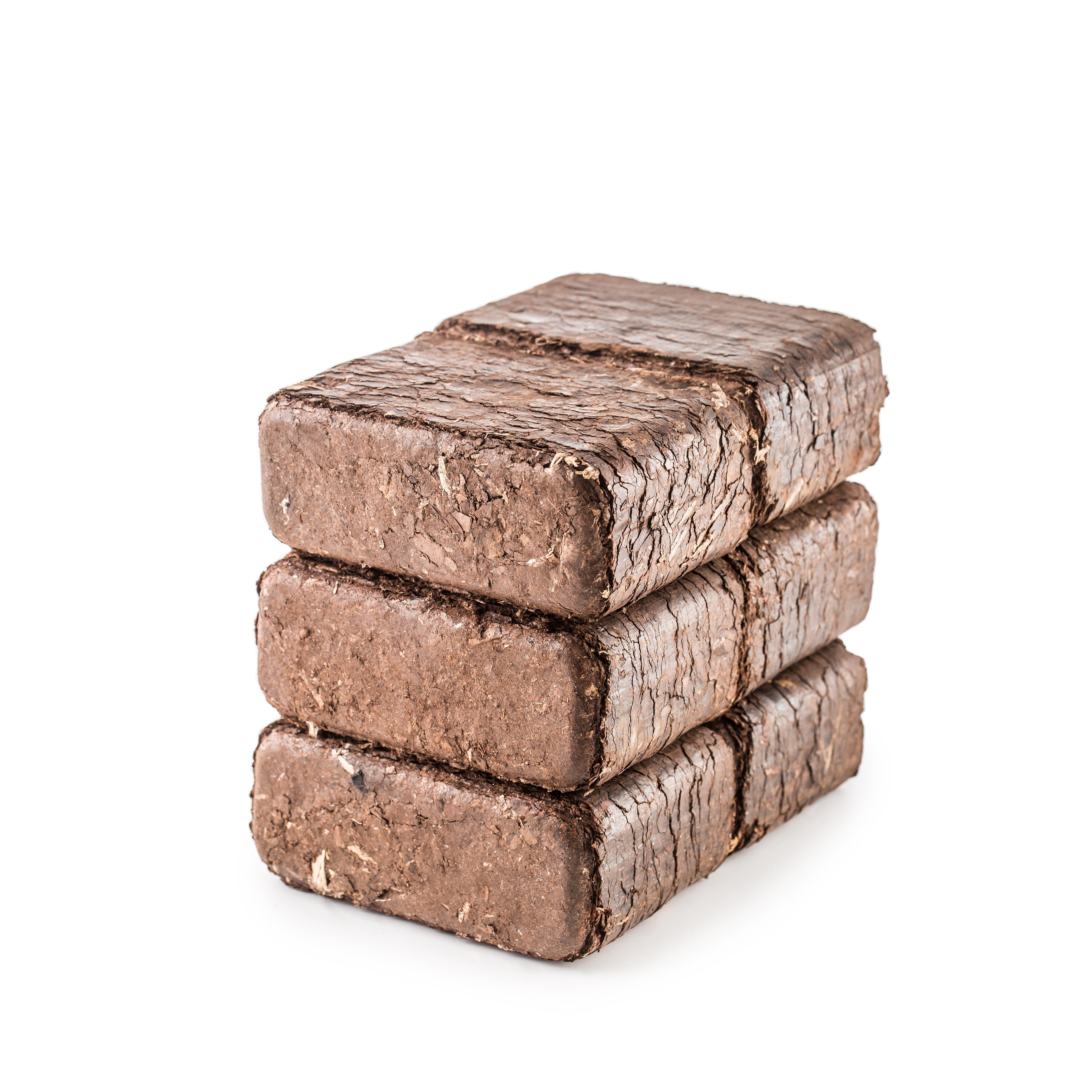 noční kůrové brikety 576 kg